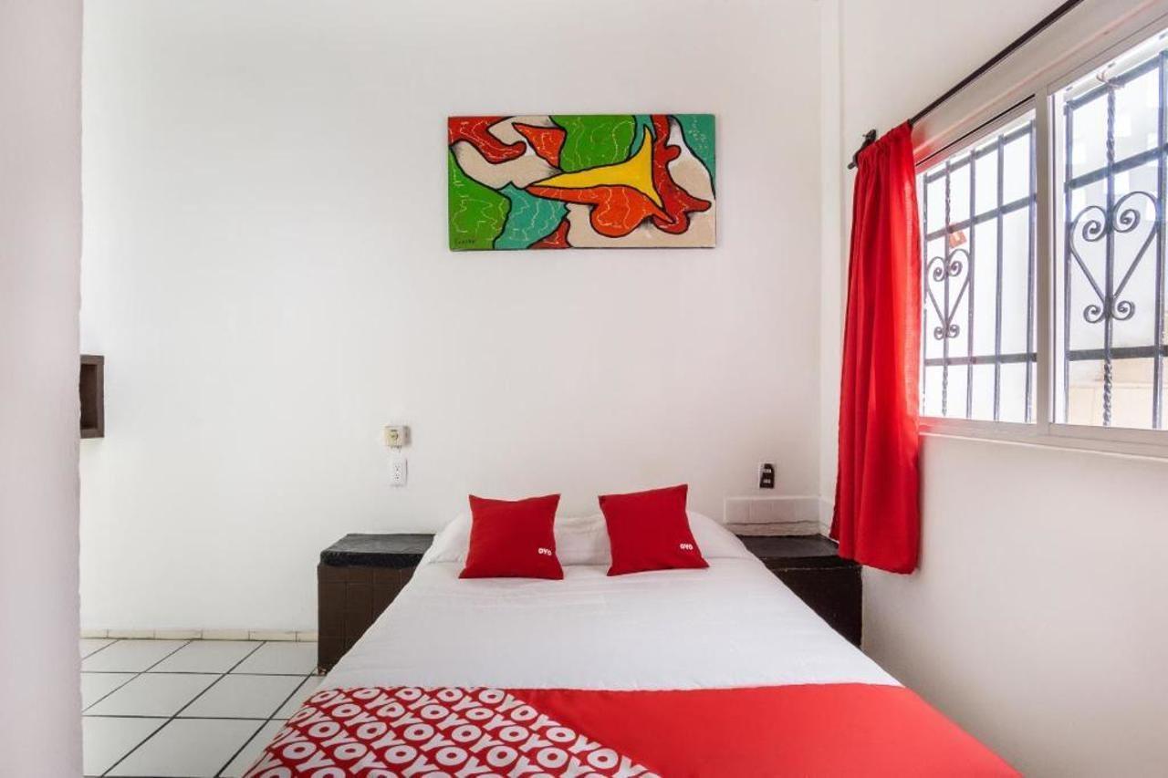 Hotel Oyo Santiago, Manzanillo